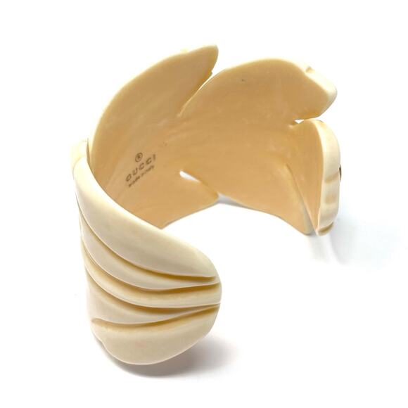 Gucci Leaf Cuff Bracelet - Picture 6 of 16